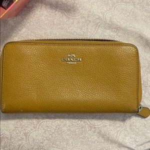 Coach wallet